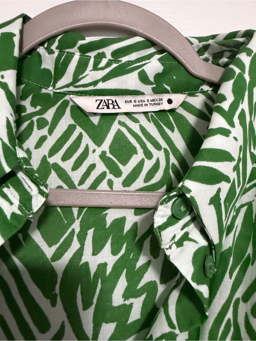 Zara Green Printed Maxi Dress with Long Sleeves - Picture 3 of 3